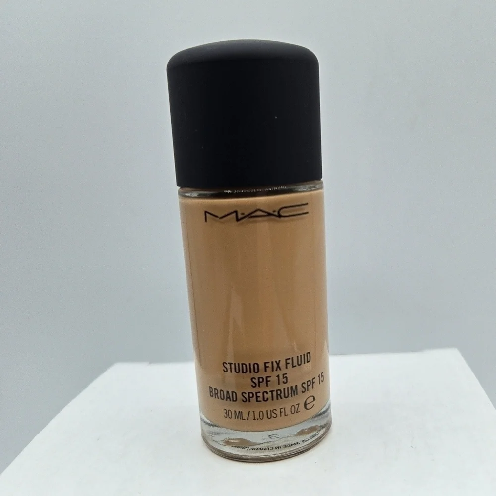 MAC C5 Studio Fix Fluid SPF 15 Foundation